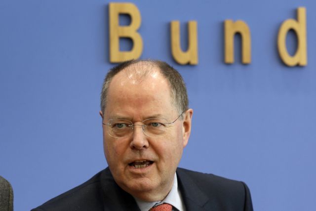 «Οι καγκελάριοι δεν αμείβονται αρκετά» δηλώνει ο Στάινμπρουκ και δέχεται σφοδρά πυρά